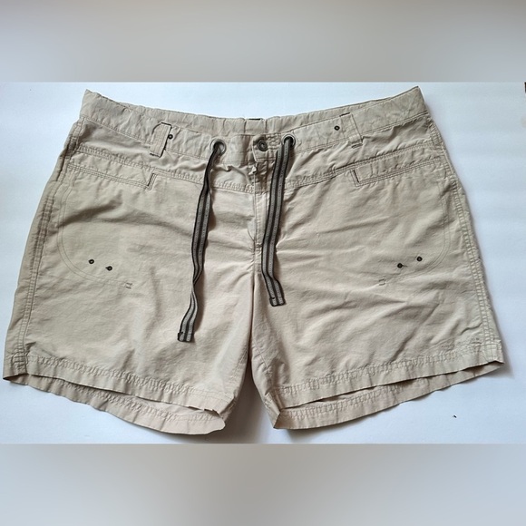 Columbia Pants - Columbia Women's Omni-Shade Khaki Shorts - XL